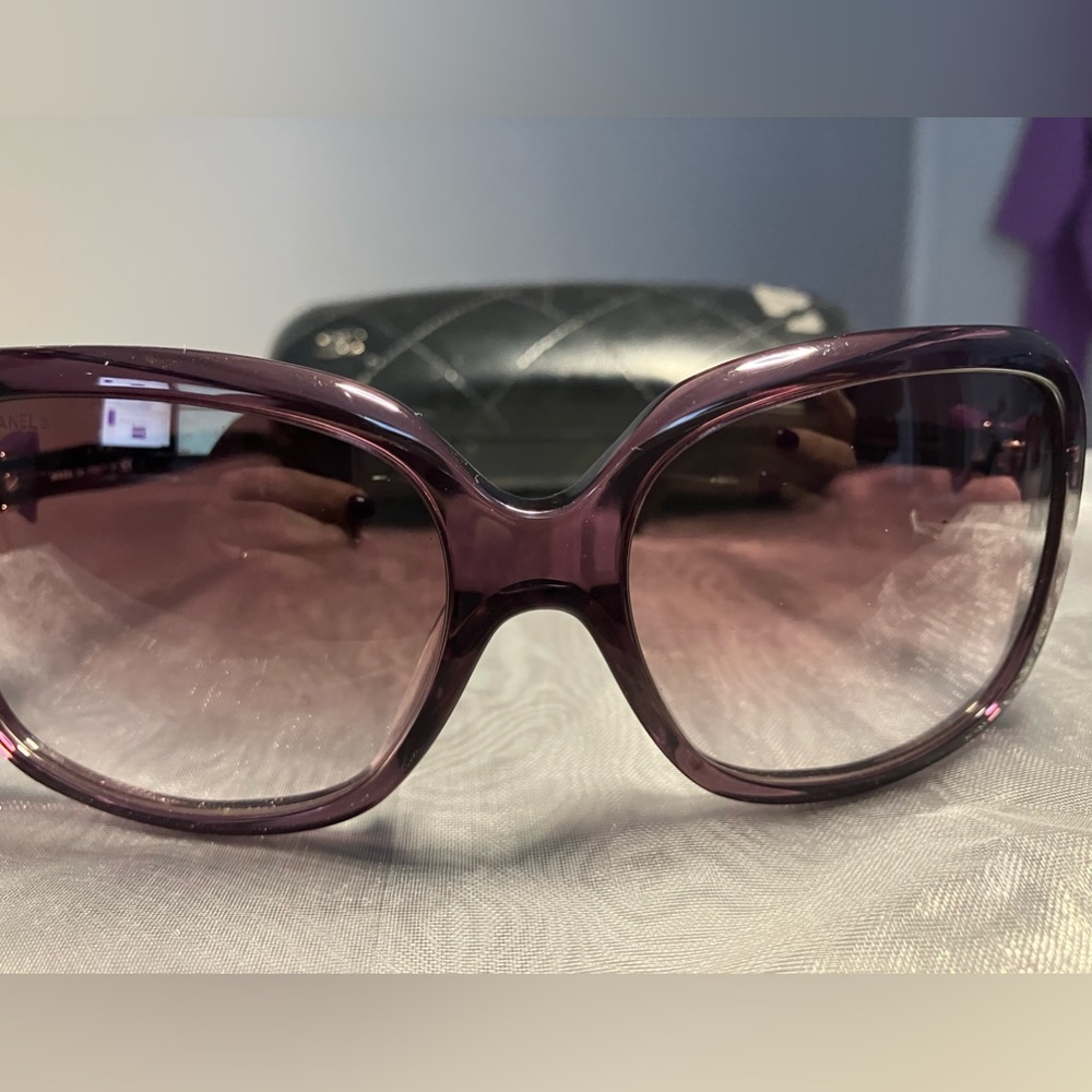CHANEL Ribbon Coco Mark Sunglasses.  RARE!  EUC